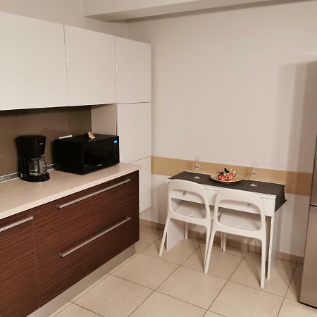 Pall'S Minimal Apartment Néa Péramos 外观 照片