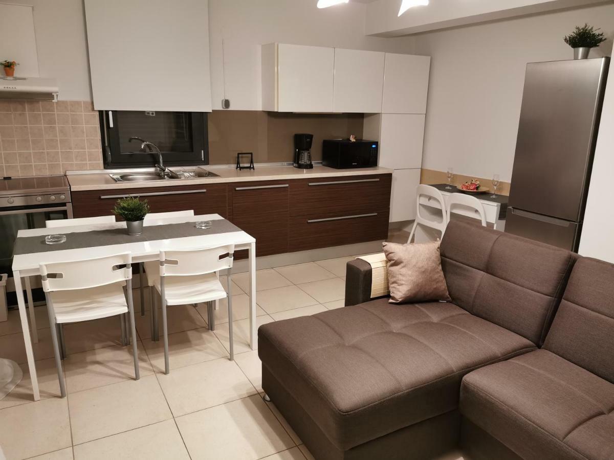 Pall'S Minimal Apartment Néa Péramos 外观 照片